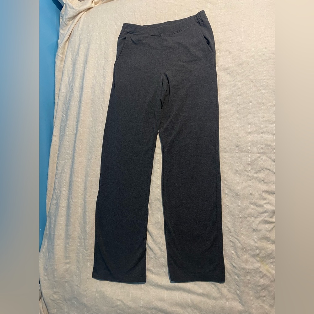 Saint and Sofia runway soft pants size 6 
In great condition
